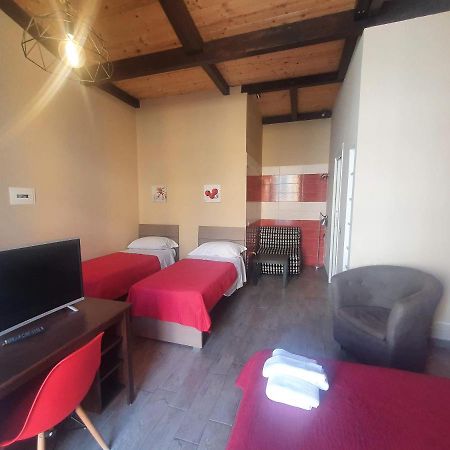 נאפולי Emyjo Central B&B מראה חיצוני תמונה
