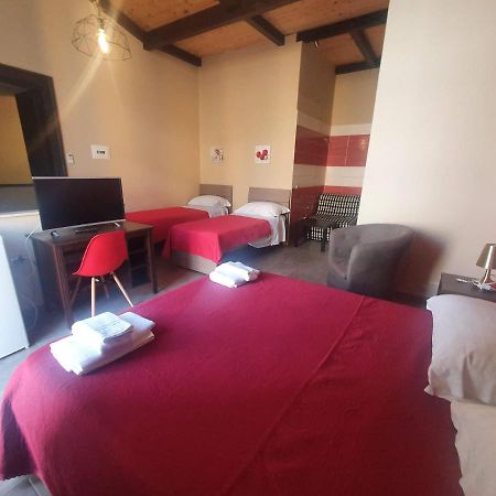 נאפולי Emyjo Central B&B מראה חיצוני תמונה