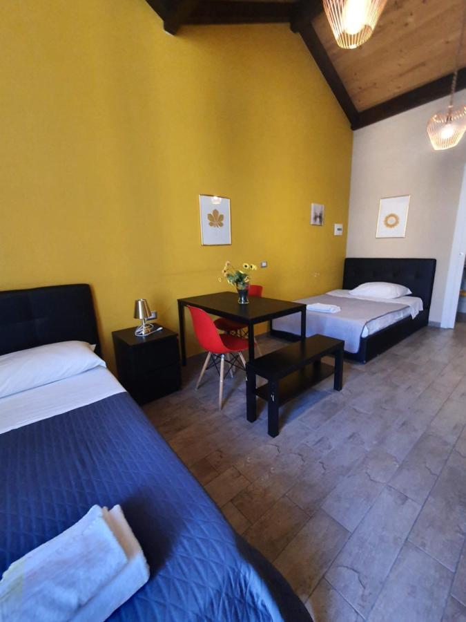 נאפולי Emyjo Central B&B מראה חיצוני תמונה