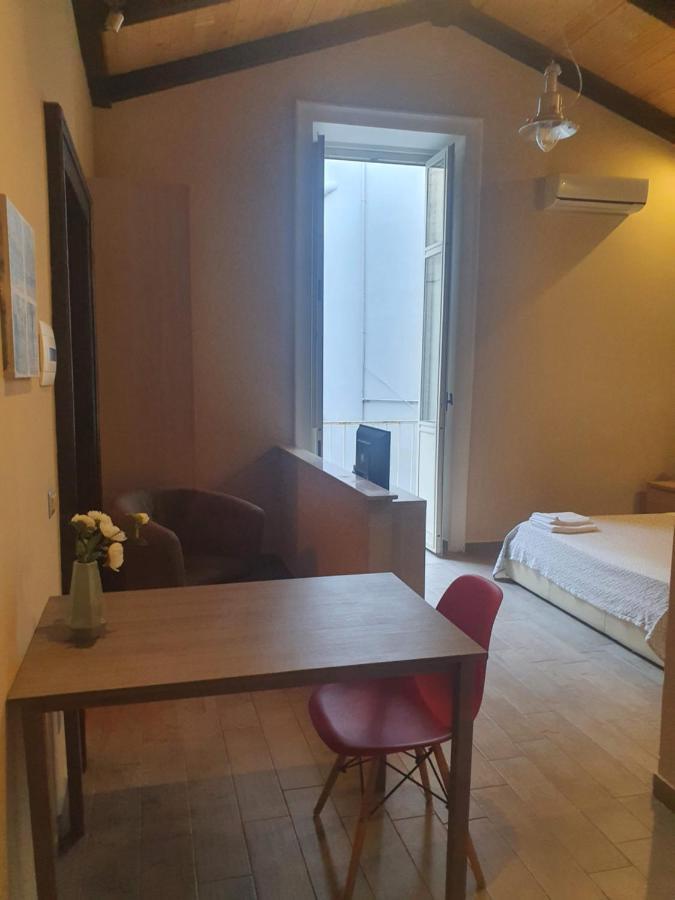 נאפולי Emyjo Central B&B מראה חיצוני תמונה