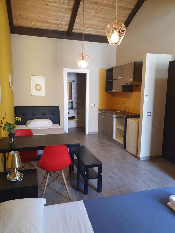 נאפולי Emyjo Central B&B מראה חיצוני תמונה