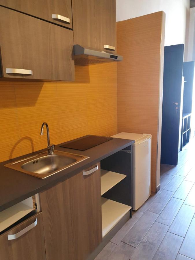נאפולי Emyjo Central B&B מראה חיצוני תמונה