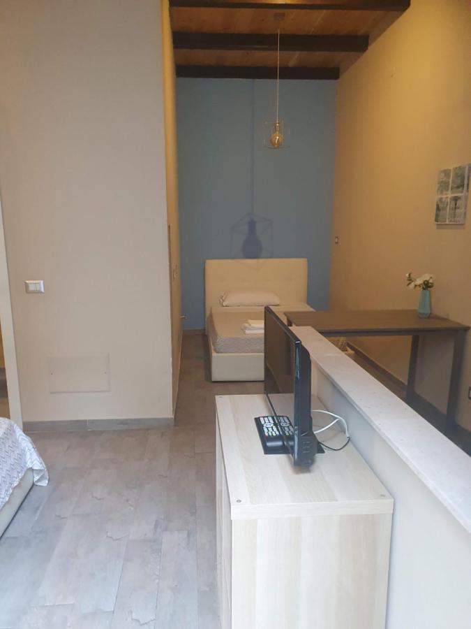 נאפולי Emyjo Central B&B מראה חיצוני תמונה