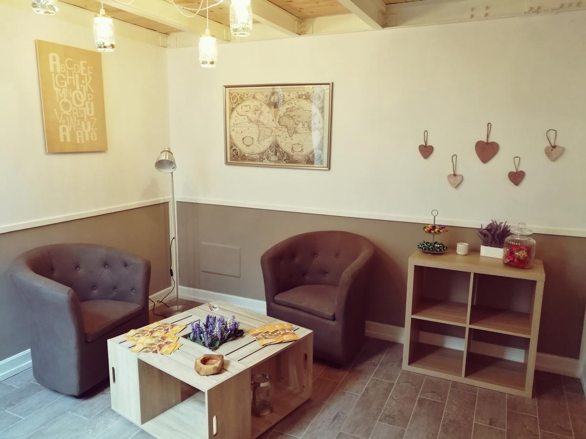 נאפולי Emyjo Central B&B מראה חיצוני תמונה