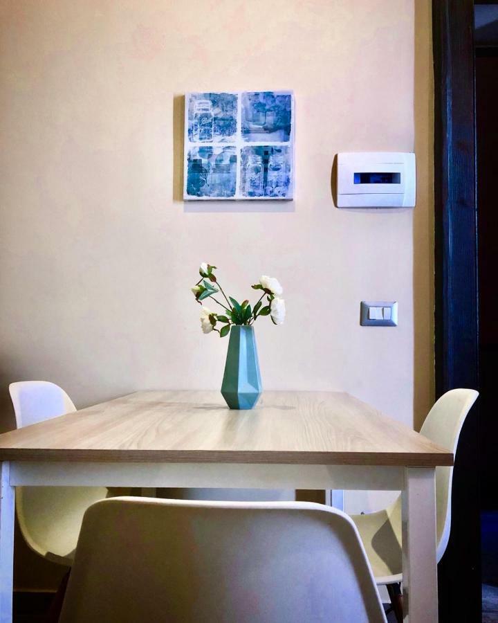נאפולי Emyjo Central B&B מראה חיצוני תמונה